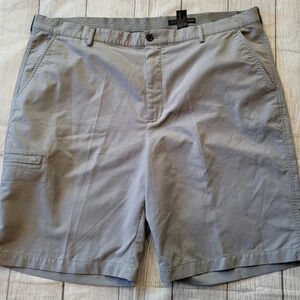 Greg Norman Men's •Size 42• Golf Shorts Gray Lightweight Comfortable